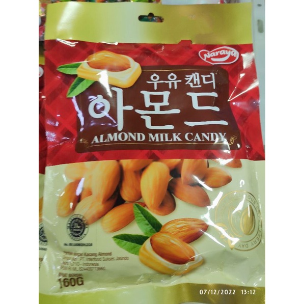 

Naraya permen susu almond Almond milk candy cemilan import malaysia imlek sincia 160gr halal vegetarian vegan