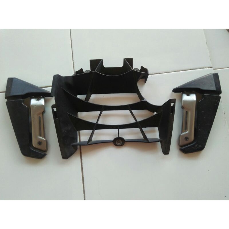 cover radiator pulsar 200ns