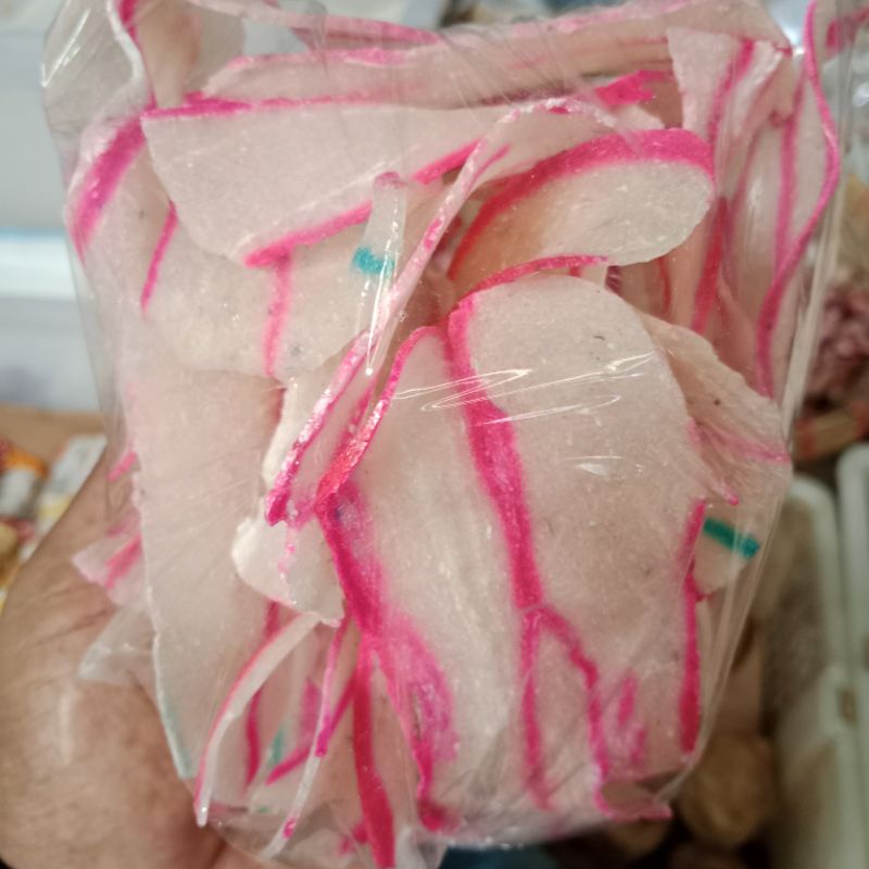 

MURAH!!500 gram KERUPUK SADARIA/KERUPUK KETELA POHON MENTAH KHAS DEMAK KOTA WALI/KERUPUK KERIPIK/CAMILAN/MAKANAN RINGAN