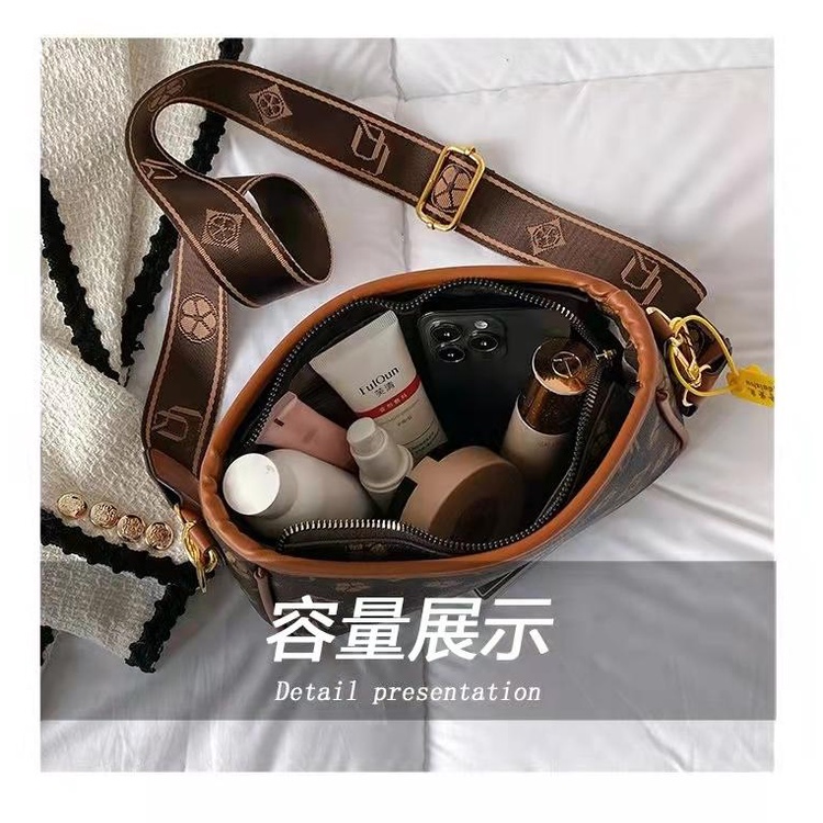 172252 Tas Selempang Wanita Import Slingbag Cewek Impor (1 KG MUAT 2)