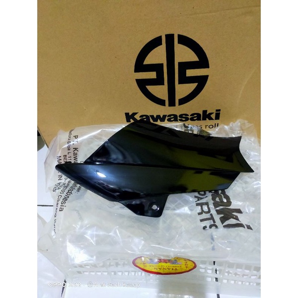 tutup aki blitz e r vr joy  hitam