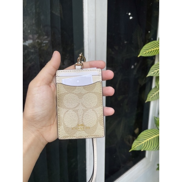 

Sold - Coach Lanyard Like New Original 100%