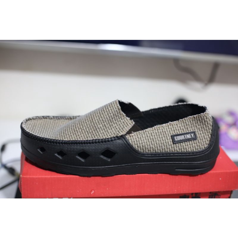 Sepatu slip on pria mickelson excel dan ename spesial