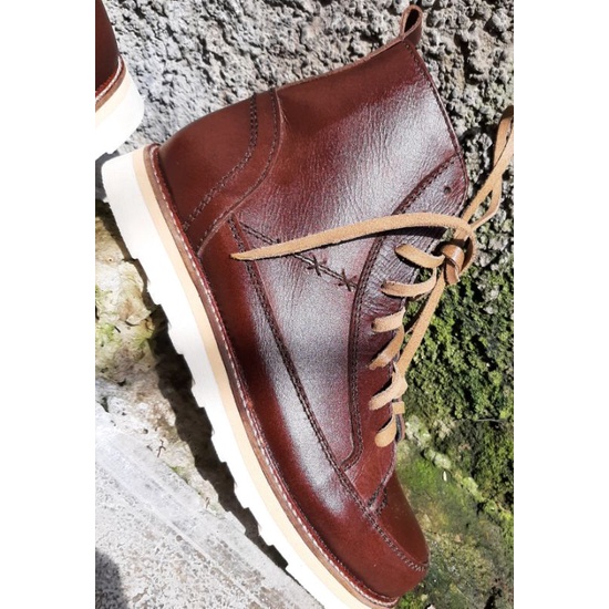 sepatu pria tinggi kulit asli