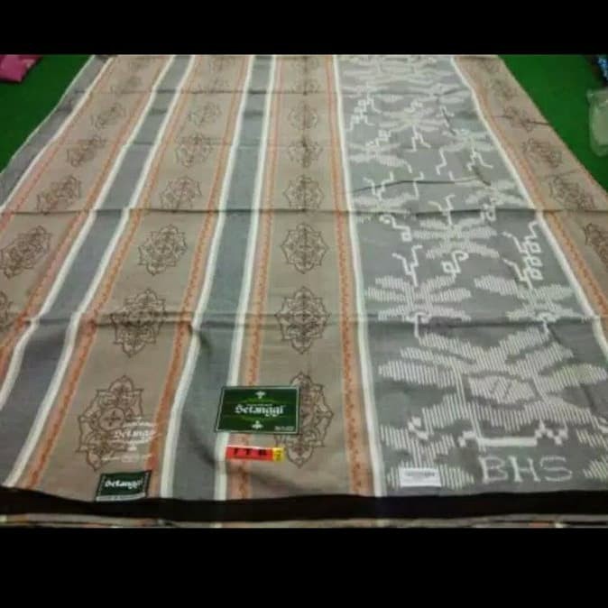 {FamilyStore} SARUNG BHS JTB GOLD SPUNSILK 210 ORIGINAL LIMITED EDITION Murah