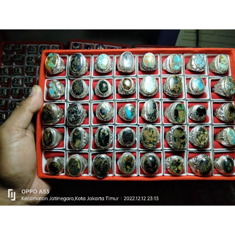 batu cincin virus persia hitam