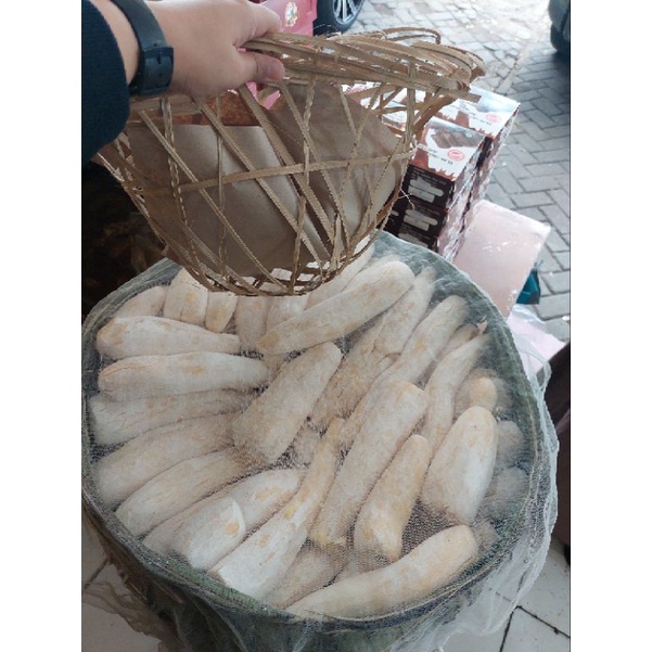 

Peyeum Bandung (Tape Singkong)