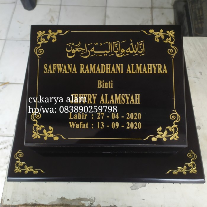 BATU NISAN MAKAM ANAK ANAK ATAU BAYI