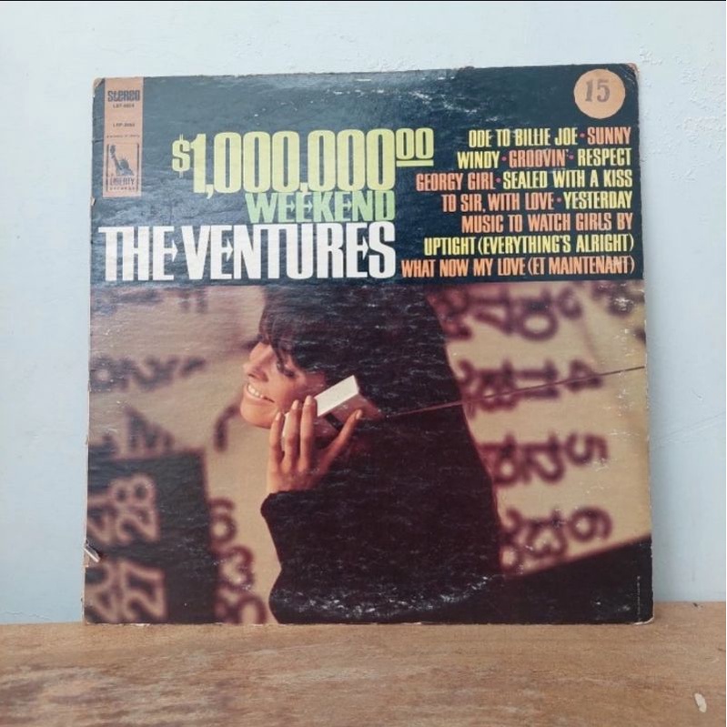 Vinyl Piringan Hitam 12 inch Weekend The Ventures