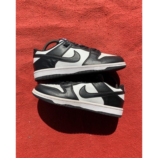 NIKE SB DUNK LOW PANDA
