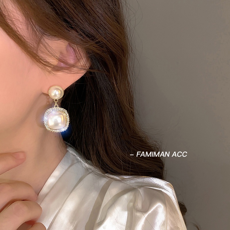 Anting Pejantan Mutiara Temperamen Anting Pejantan Berlian Ladies Earrings