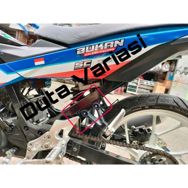 NACOM DV Baut Dudukan Step Belakang Satria Fu ( Kiri Kanan )