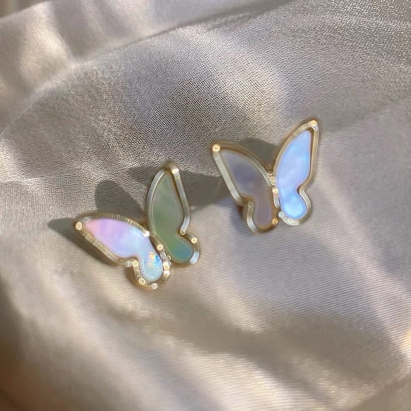 Fashion Lucu Sederhana Liar Jarum Perak Kupu-Kupu Pejantan Anting Perhiasan