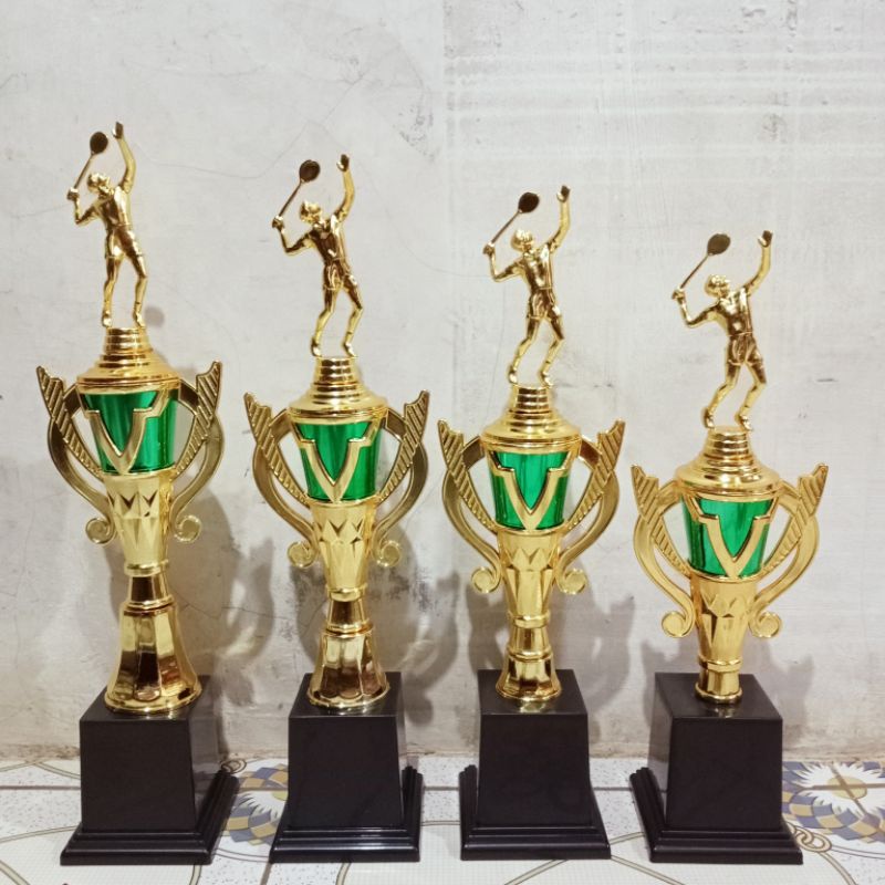 Piala 118 Badminton Tinggi 46cm