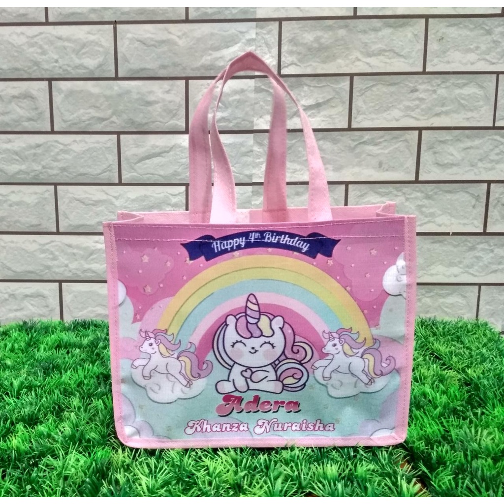 

TAS ULTAH UNICORN / TAS ULANG TAHUN ANAK CUSTOM