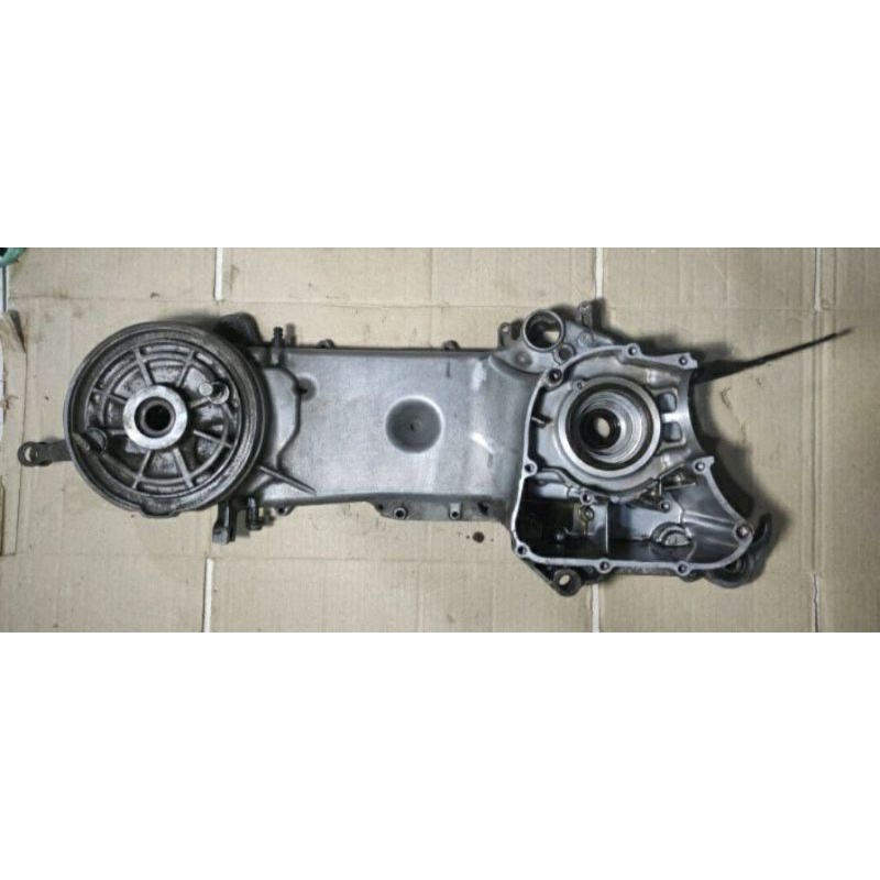 CRANKCASE BLOK MESIN TENGAH BAGIAN KIRI FINO KARBU/MIO SOUL/MIO SPORTY