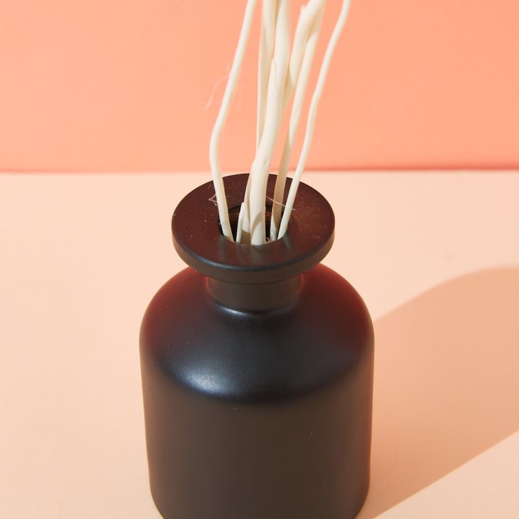 Botol Reed Diffuser 145gr Hitam Kaca Tebal Aromatherapy Aromaterapi