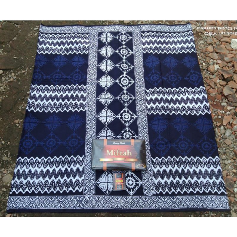 Sarung batik miftah dewasa sarung batik cap pekalongan zig zag putih wajik biru kembang waru batik i