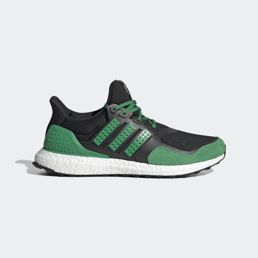 SEPATU ADIDAS ULTRABOOST DNA X LEGO COLORS H67954