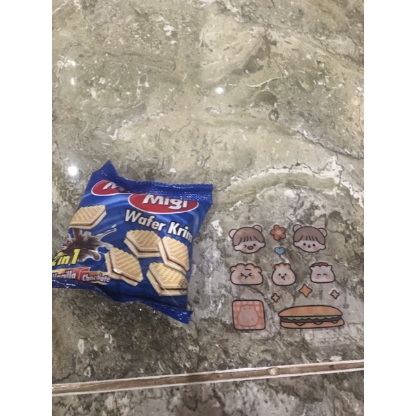 

makanan dapet satu gratis stikers satu