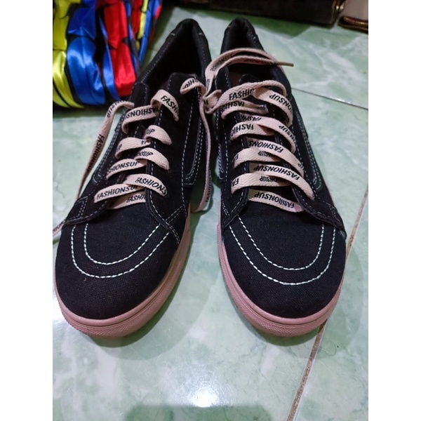 sepatu original PVN Sneakers wanita