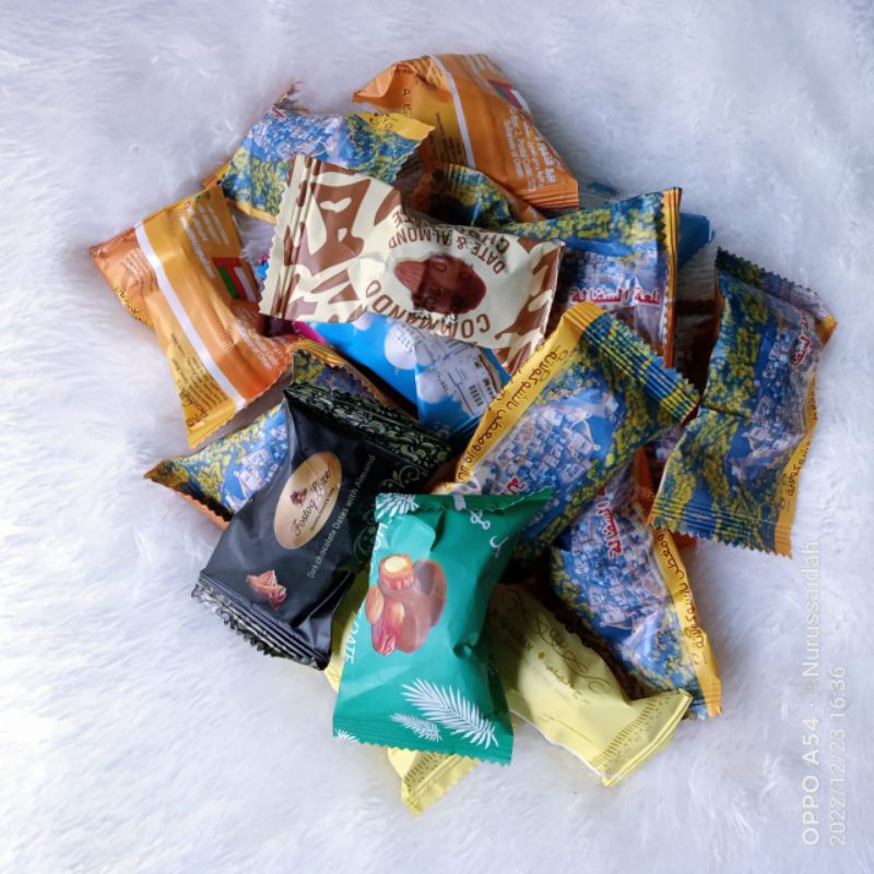 

coklat kurma kacang almond khas turkey
