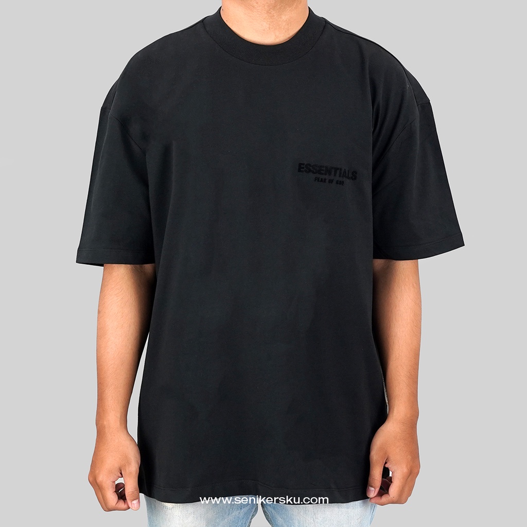 Essentials FOG Flocked Black Tee SS22