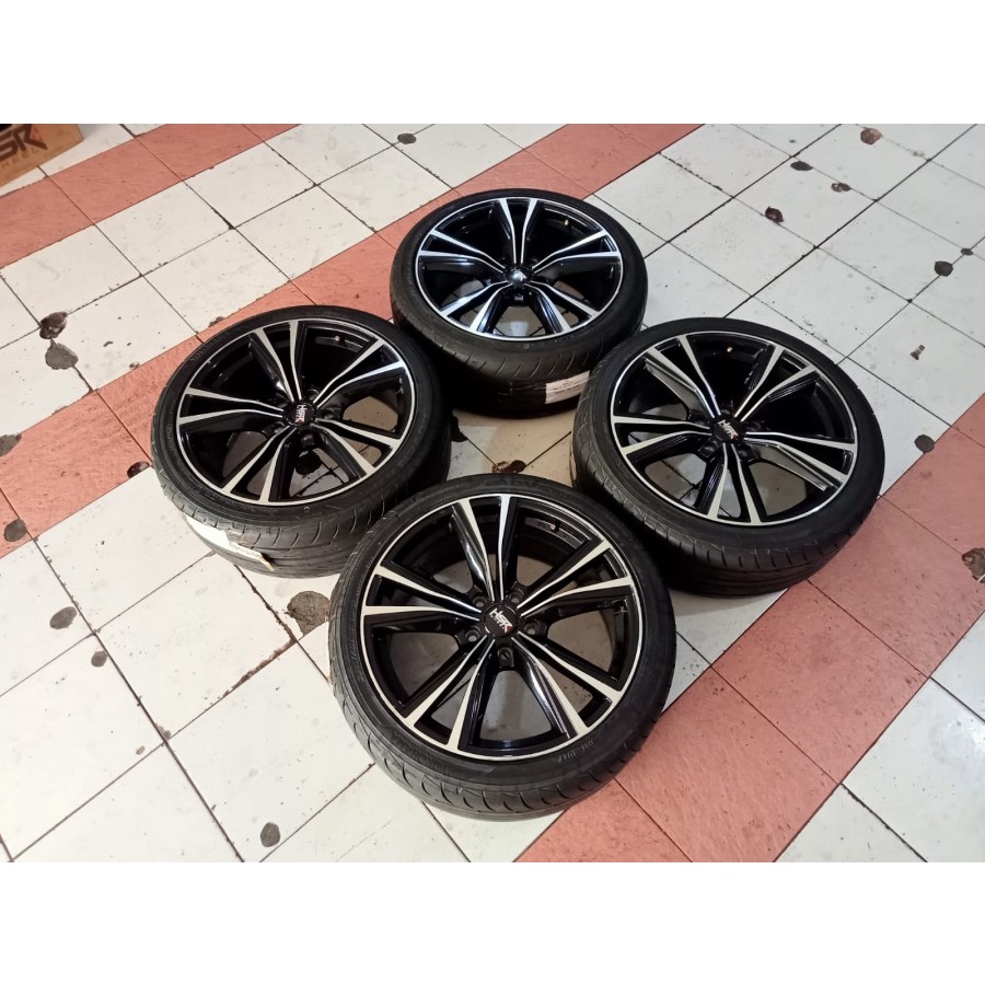 Velg Mobil Bekas Ring 18 STONE HSR R18X8 Lubang 5 ET45 BAN 225 40 R18