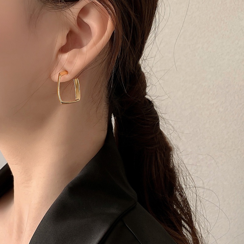 Anting Hoop Besar Desain Wanita Anting Eropa Dan Amerika Hoops Polos Kecil Anting Trendi Baru