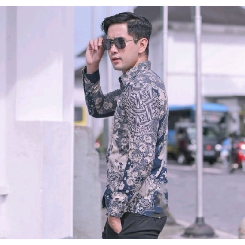 Kemeja Batik Pria Slimfit / Baju Batik Pria Lengan Panjang Halus Lapis Furing