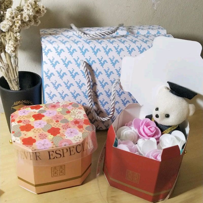 

Buket wisuda boneka mini tidak PO