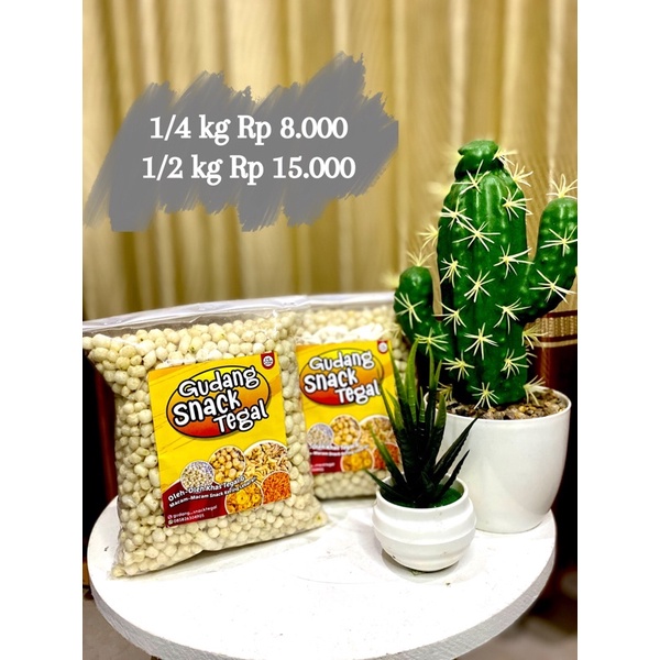 

Pilus Kletuk (jajan kiloan)
