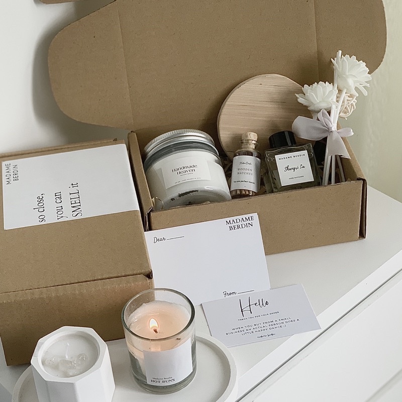 Hampers Scented Candle 150gram Reed diffuser Paket Hemat Lilin Aromatherapy | Hampers Wedding Kado Ulangtahun dan Wisuda | Kado Hampers Hari Ibu | Giftbox Birthday | Hampers HARI RAYA IDUL FITRI EID MUBARAK | HAMPERS LEBARAN