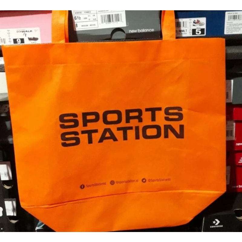shopping bag sports station