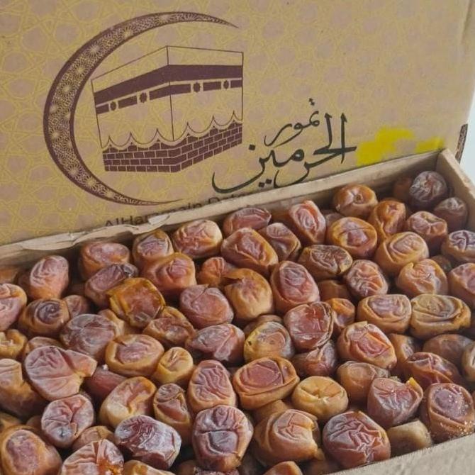 

TERLARIS KURMA SUKKARI ALQASIM 3 KG ALHARAMAIN, SUKARI AL QASIM RER69464S
