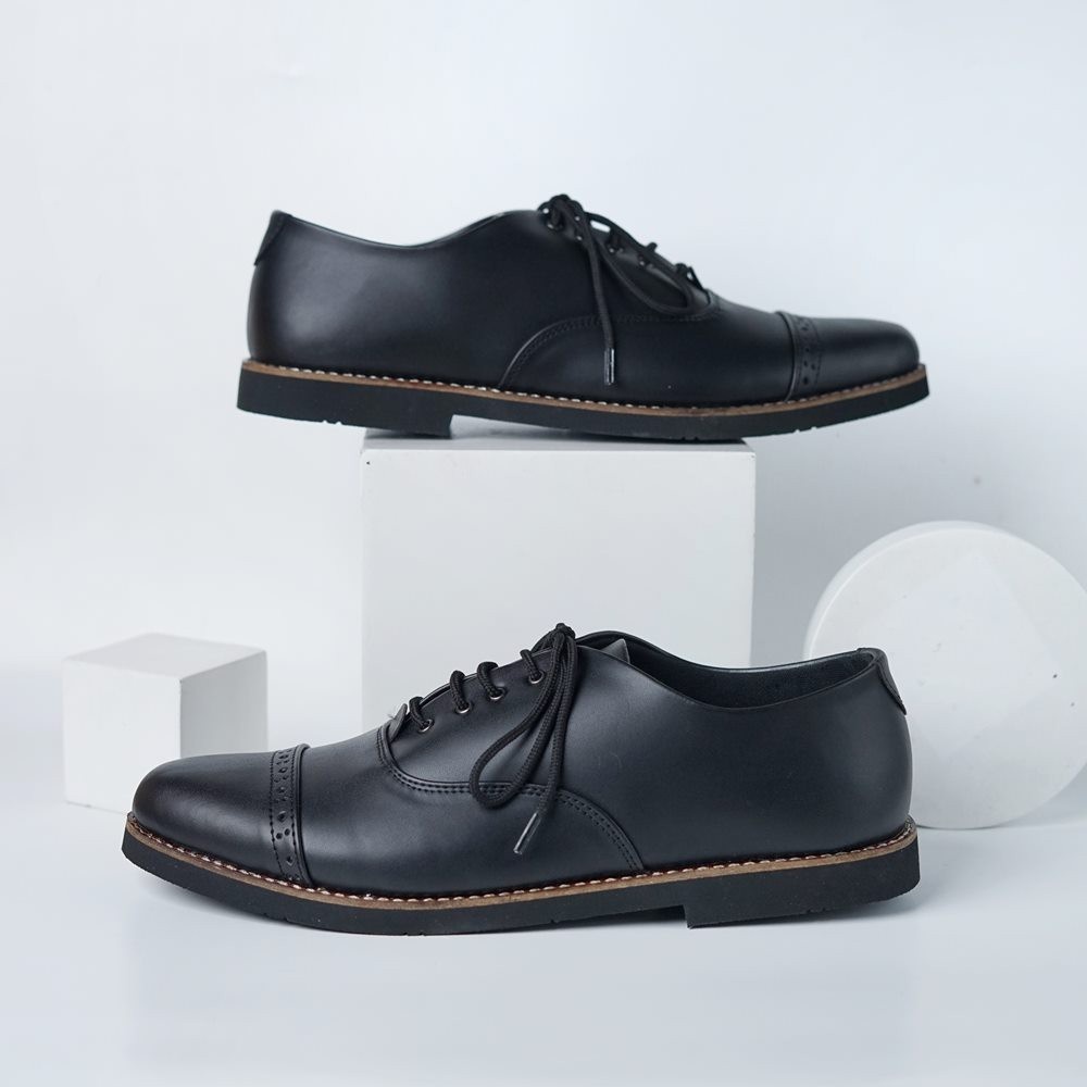 EDRIC BLACK ORIGINAL x JACK Sepatu Formal Hitam Tali Pria Pantofel Kerja Kantor Dinas Resmi Guru Kantoran Pesta Undangan Wedding Kondangan Nikah Kuliah Modern Casual Oxford Semi Kulit Premium Footwear Big Size Jumbo Ukuran Besar 44 Keren Terbaru Kekinian