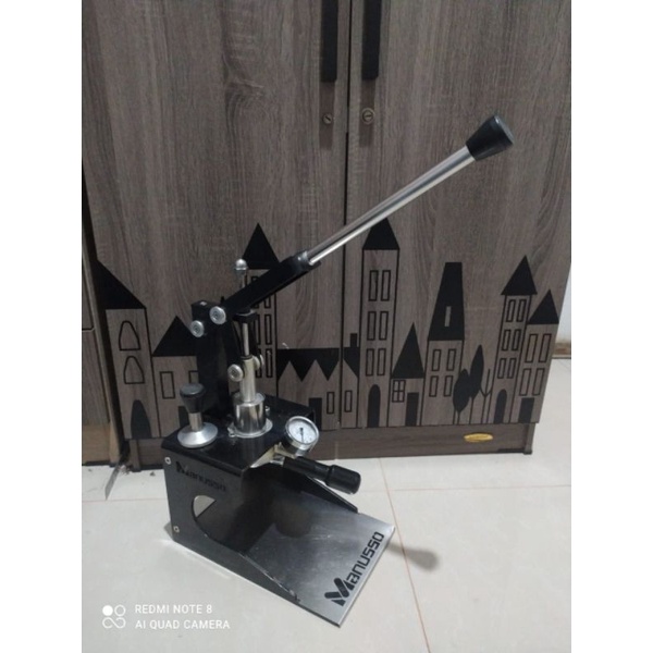 Manusso espresso bekas