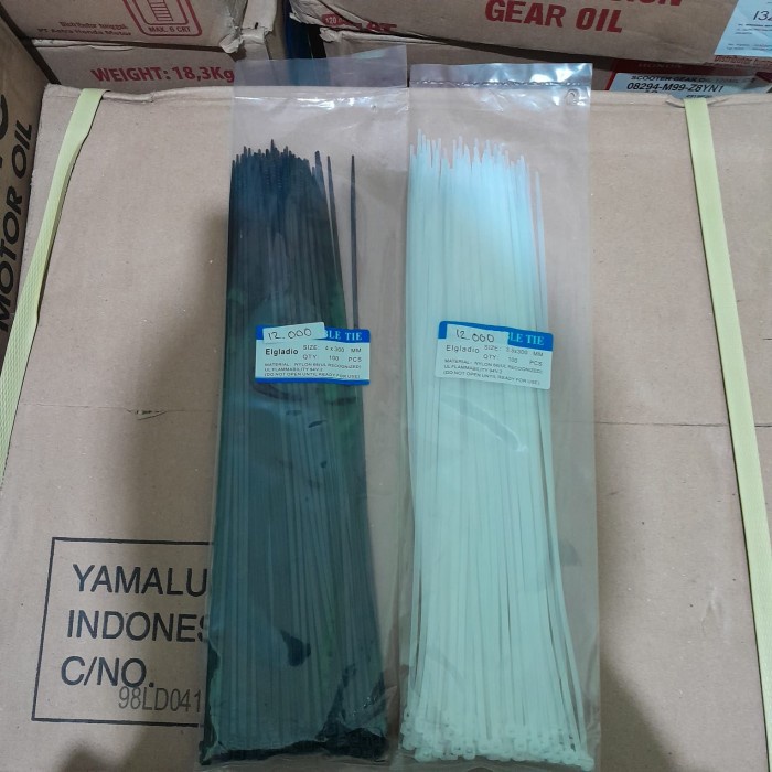 KABEL TIES 300MM - Hitam