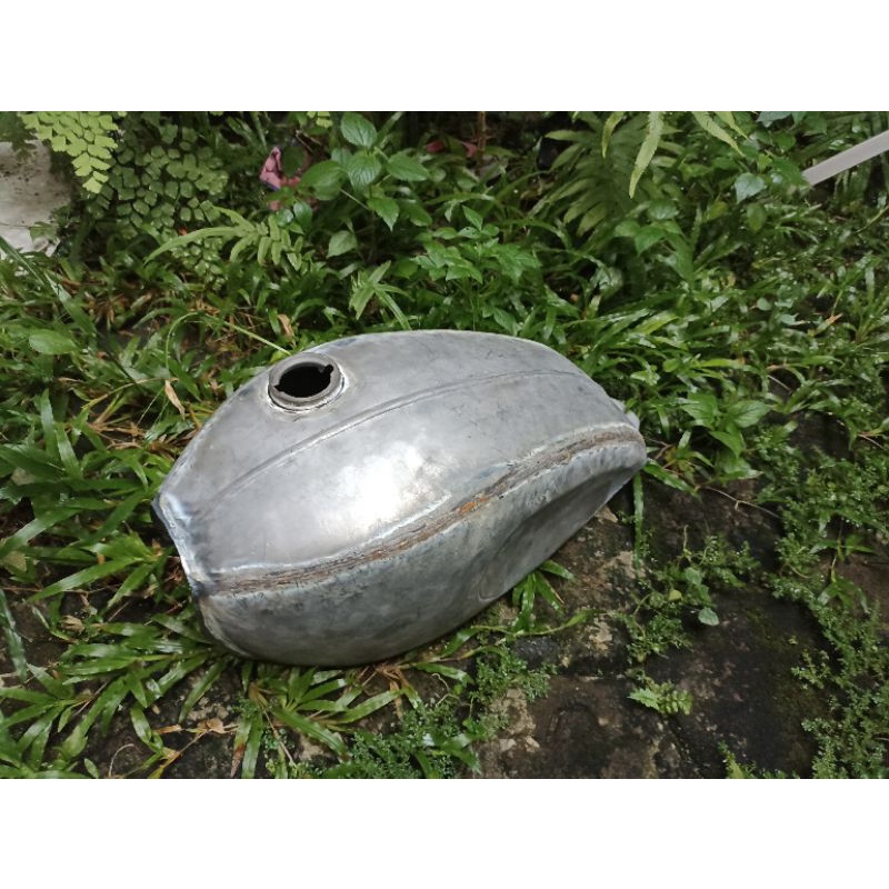 Tangki motor british custom tengki motor custom Britis PNP Megapro MP Cb GL tiger scorpio thunder by