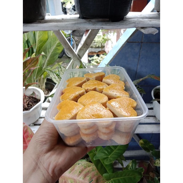 

Kue Kacang