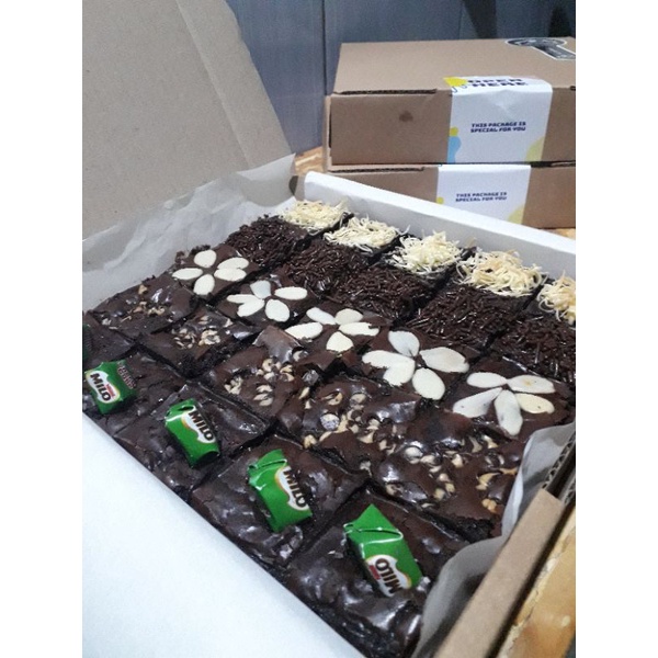 

PudgeBrowniesPremium