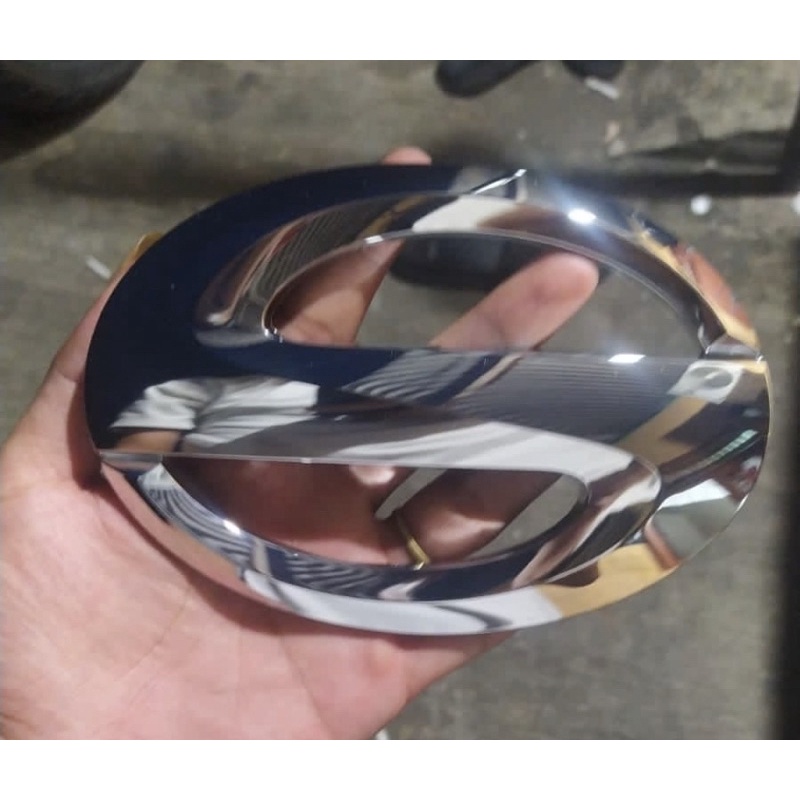 Emblem logo depan sigra original