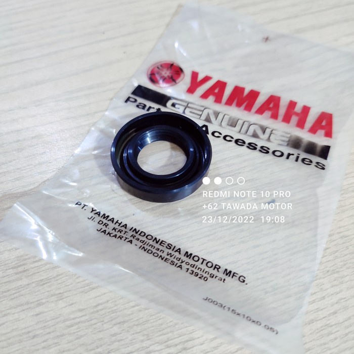 SIL SEAL TUTUP LAHER RODA BELAKANG KANAN YAMAHA JUPITER MX NEW 20.37.8