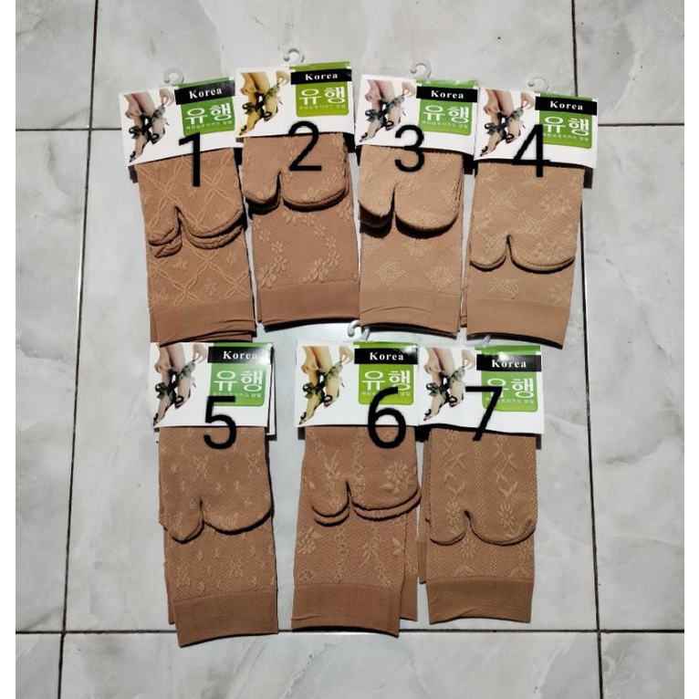 Kaos Kaki Jempol Korea Motif Emboss