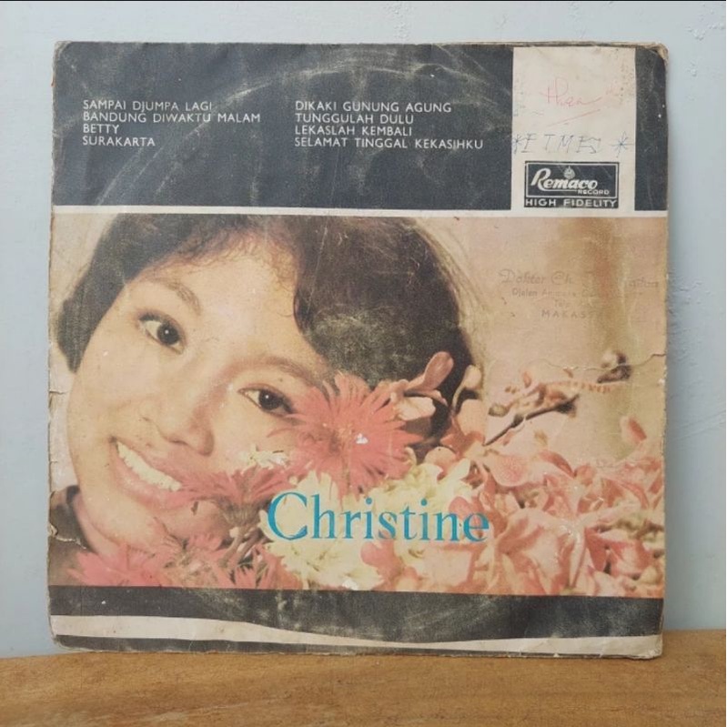 Vinyl Piringan Hitam 10 inch Christine
