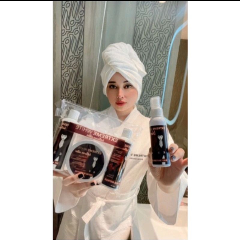 EXTREME WHITE VAMPIRE EDITION REAL SIZE | by EXTREME WHITE