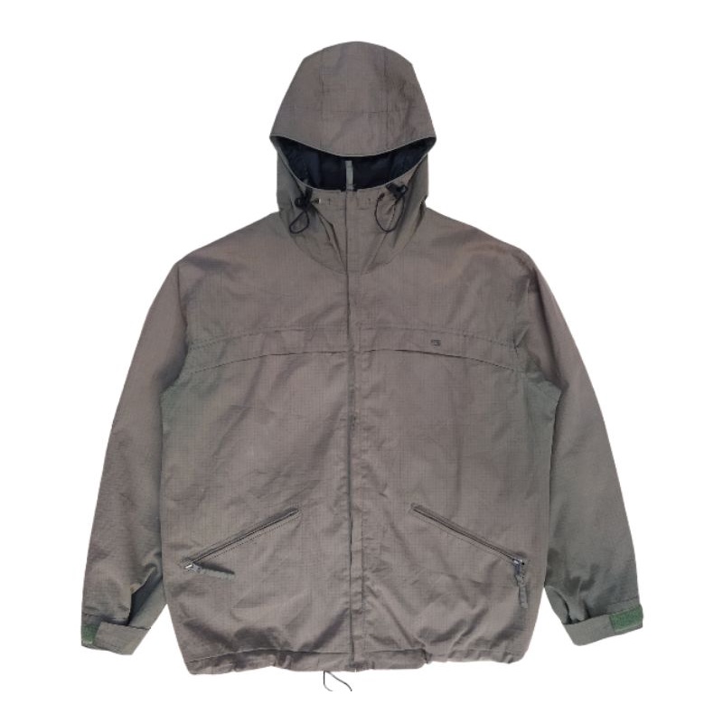 outdoor jacket second by Estivo Goldwin