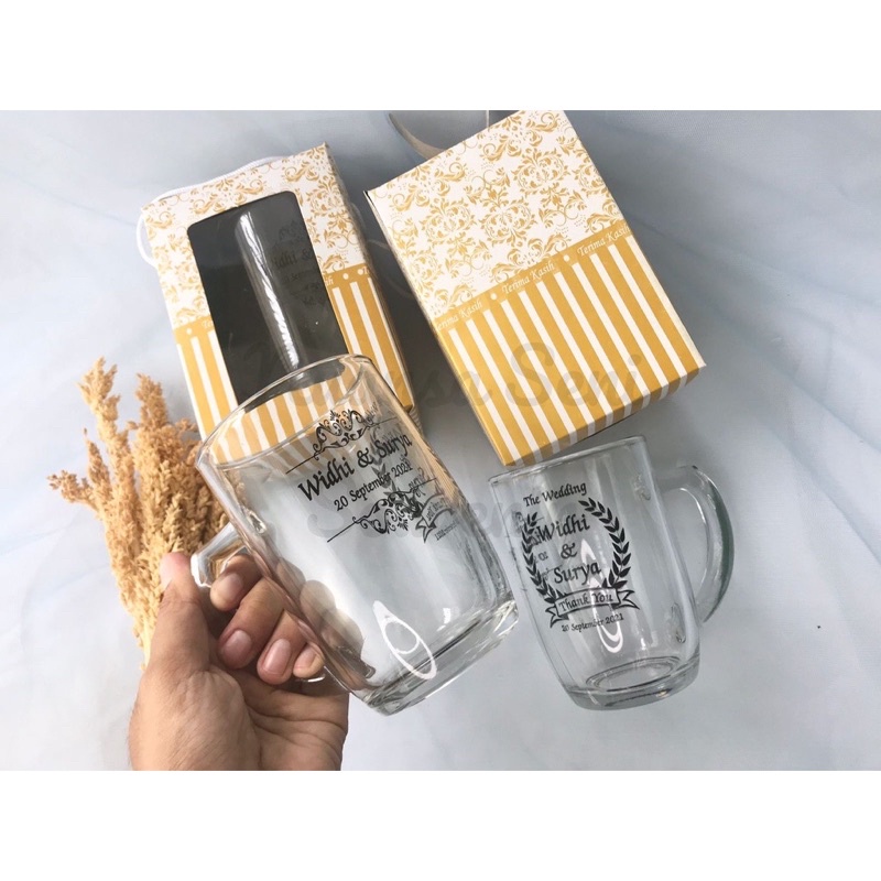 SOUVENIR PERNIKAHAN GELAS KACA SABLON CUSTOM MURAH PLUS KEMASAN BOX