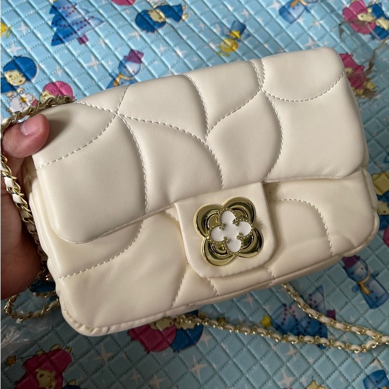 TAS SELEMPANG WANITA ZR QUILTED RANTAI BUNGA