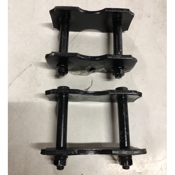 Anting Per / Spring Shackle Shakle Jeep CJ7